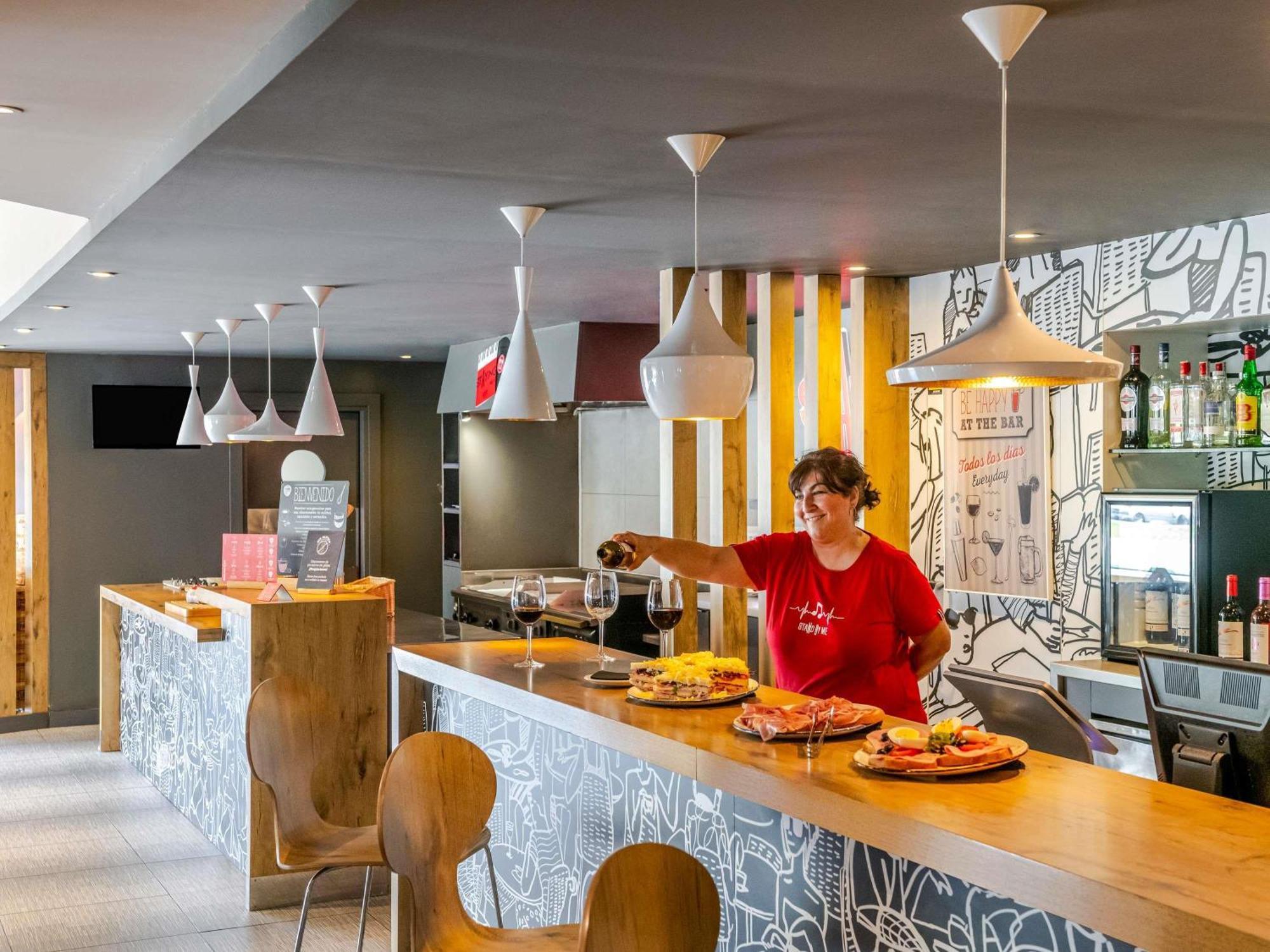 Ibis Bilbao Barakaldo Hotel Екстериор снимка