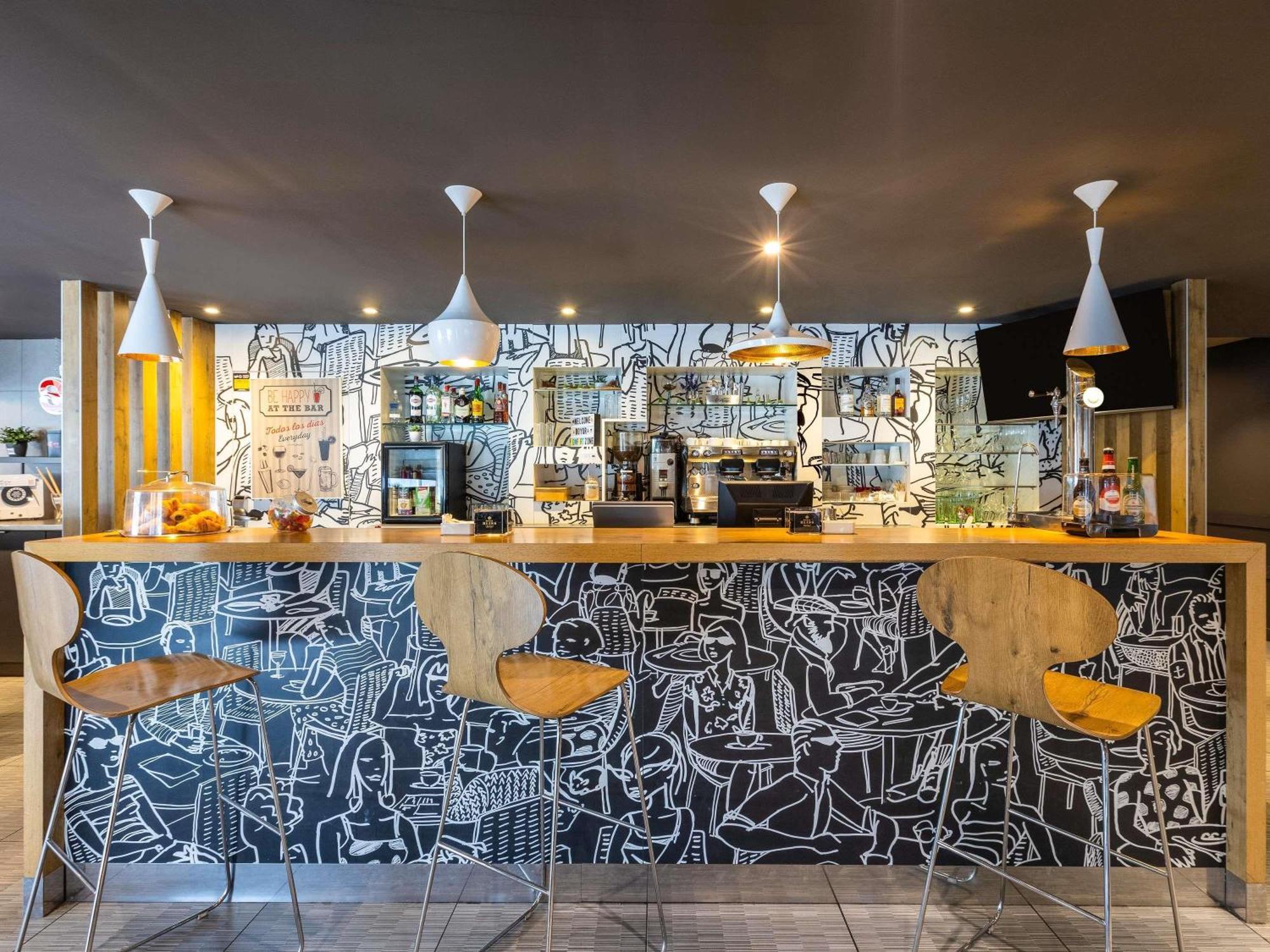Ibis Bilbao Barakaldo Hotel Екстериор снимка