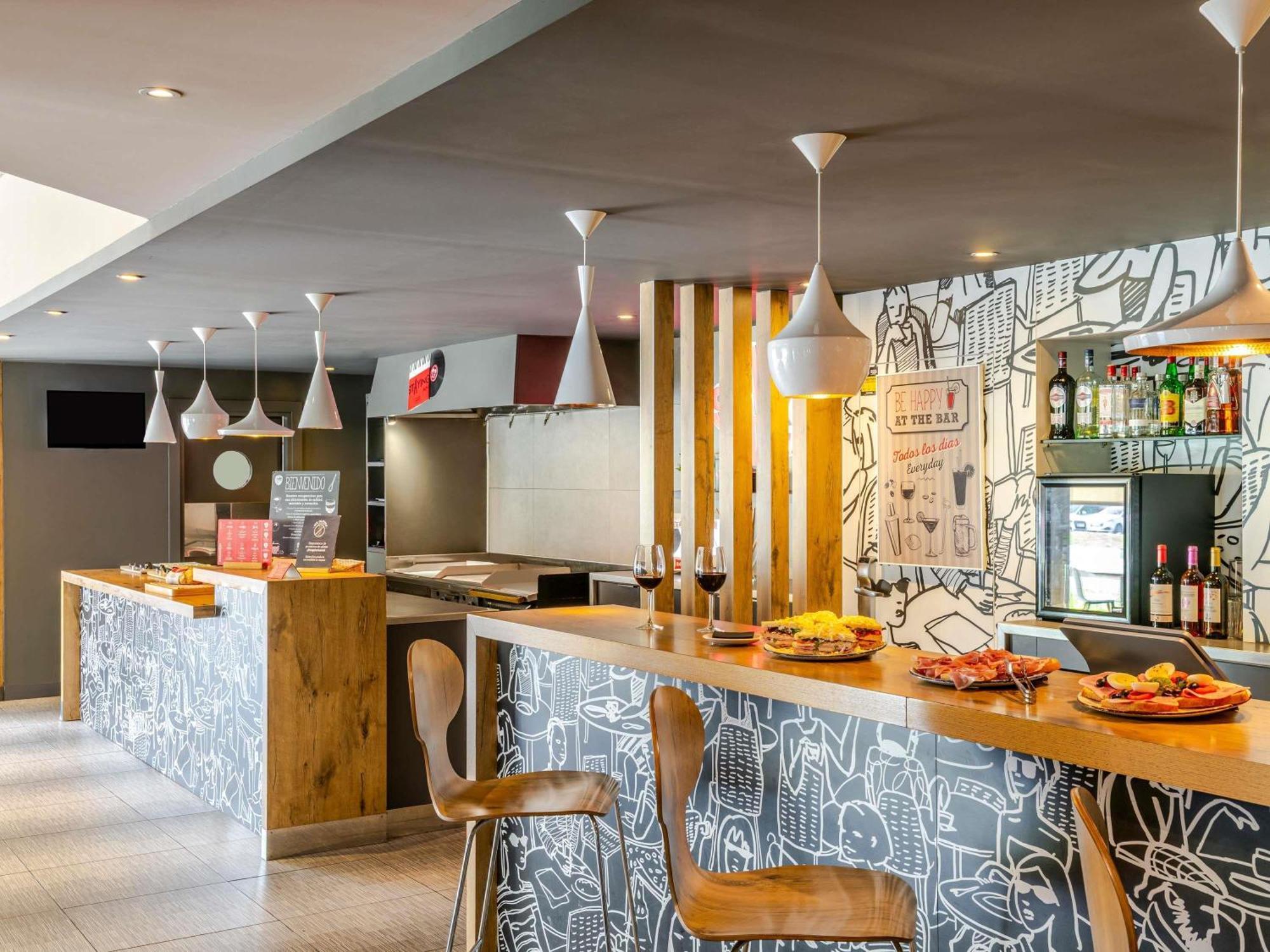Ibis Bilbao Barakaldo Hotel Екстериор снимка