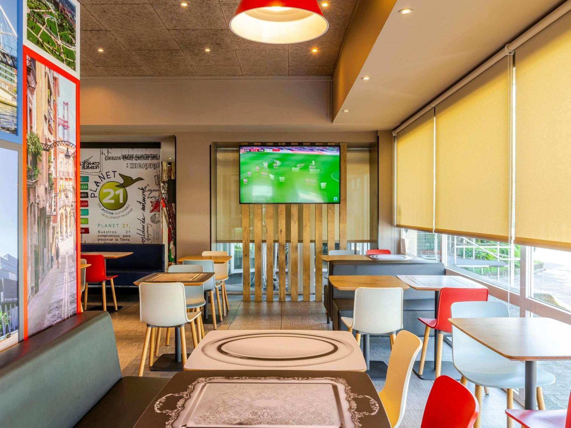 Ibis Bilbao Barakaldo Hotel Екстериор снимка