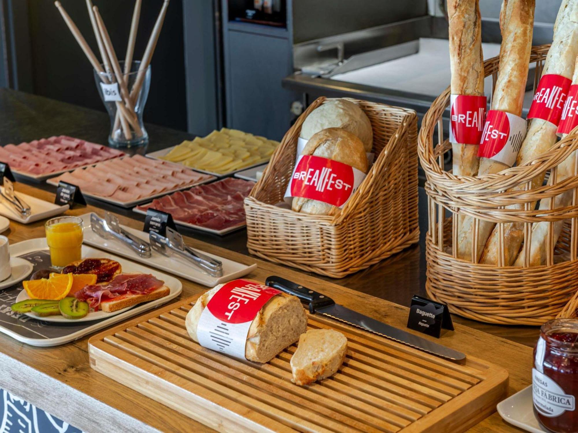 Ibis Bilbao Barakaldo Hotel Екстериор снимка