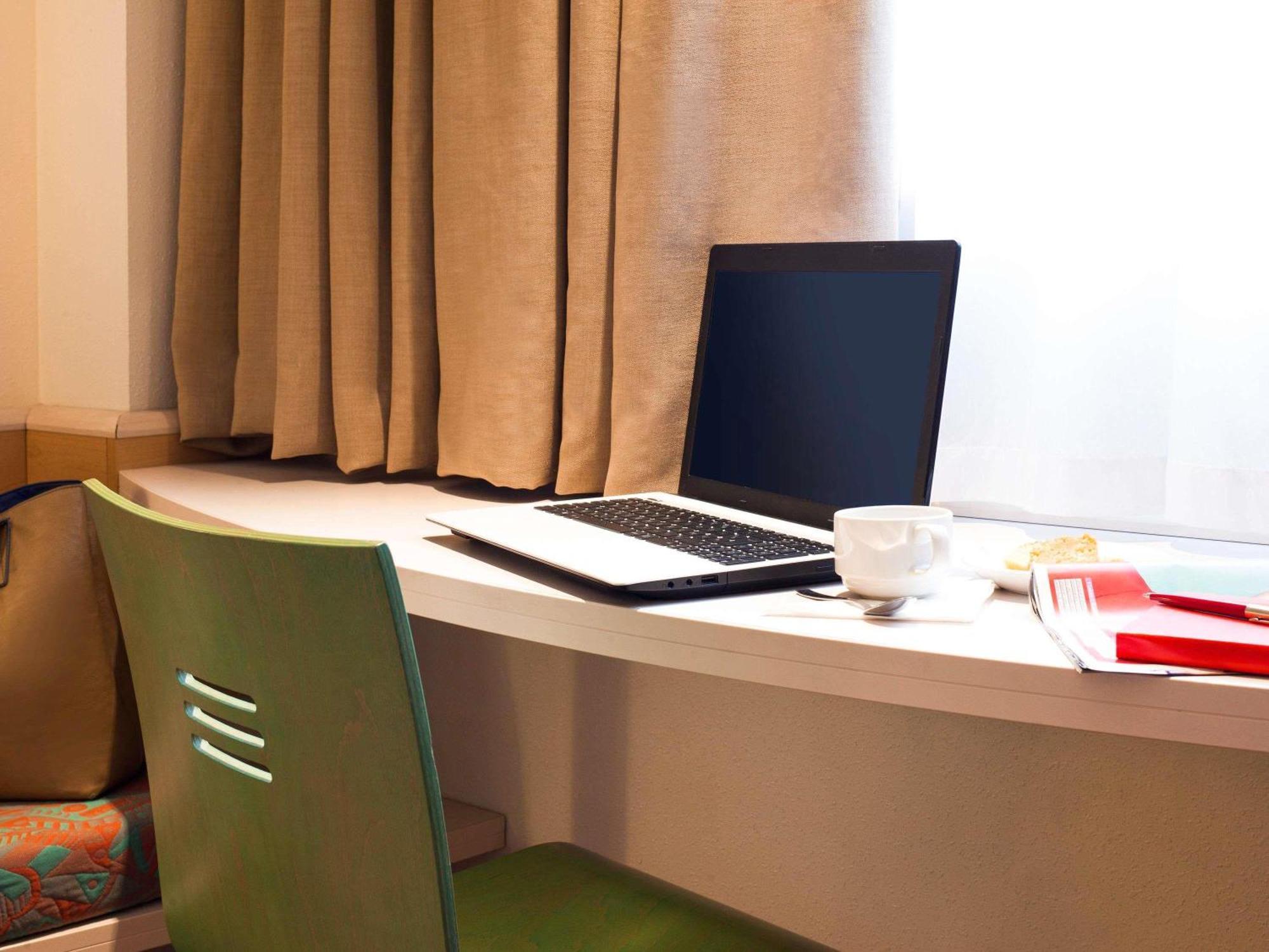Ibis Bilbao Barakaldo Hotel Екстериор снимка