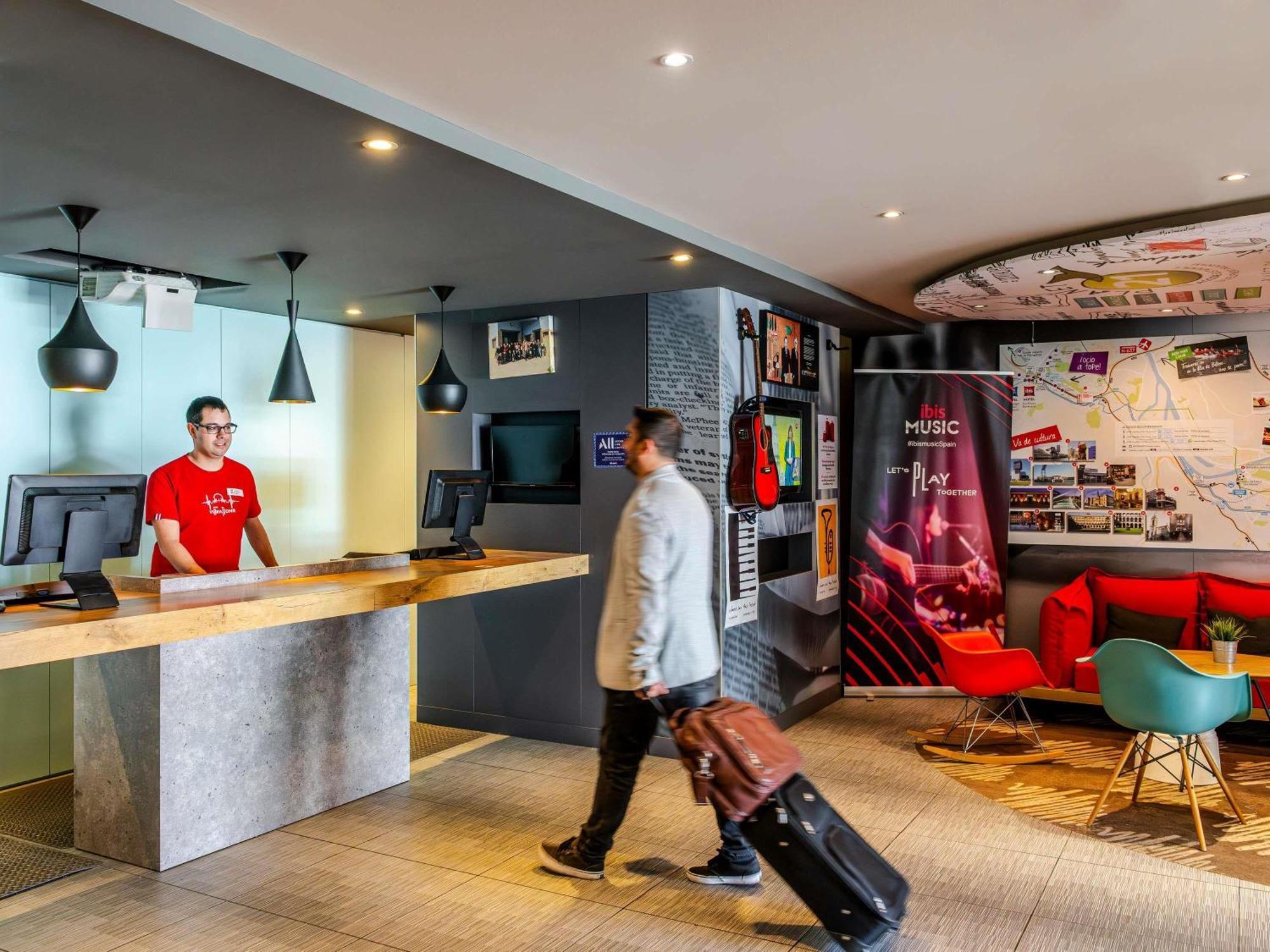 Ibis Bilbao Barakaldo Hotel Екстериор снимка